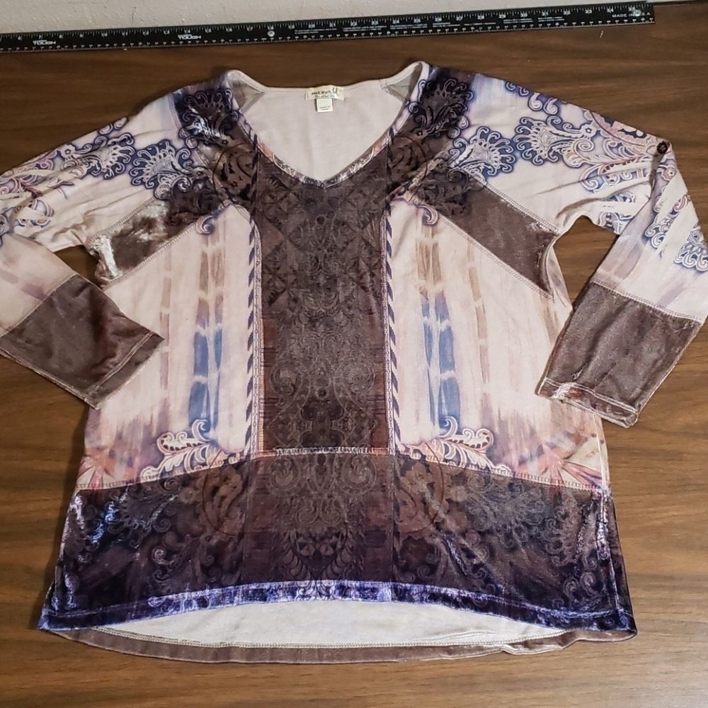 One World Velour &‎ Polyester Boho V-Neck Shirt S